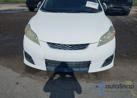 2010 Toyota Corolla Matrix из США, поврежденный, VIN 2T1KU4EE0AC339776